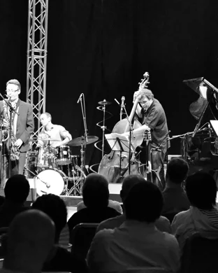 Oz Noy Trio