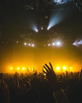 Shiny Metal Boxes - Tribute to The Police