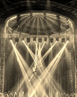 Cirque Italia: Water Circus - Atlantis event