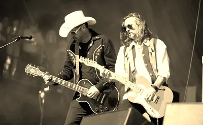 Roger Clyne And The Peacemakers